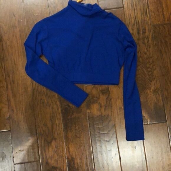 turtleneck crop tops  - Picture 1 of 1